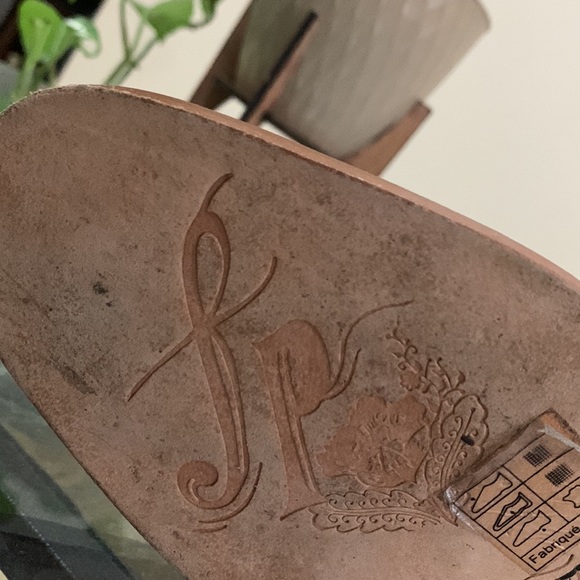 FREE PEOPLE BLACK VELVET ‘Butterfly Effect’ MULE Shoe - Picture 10 of 15